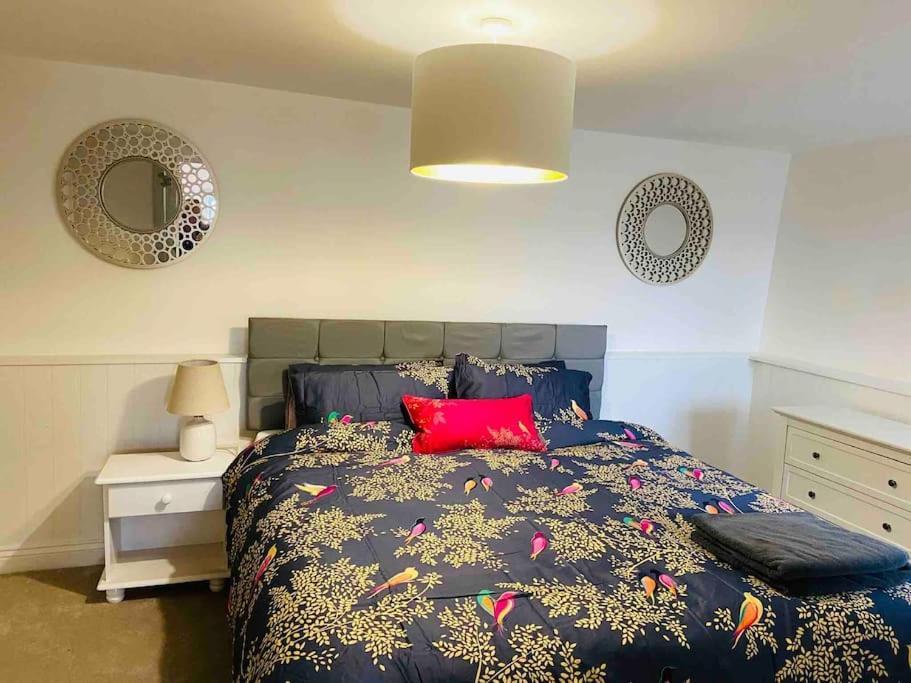 The Mill Stylish Rural Apartment With Beautiful Views Welsh Newton Common Exterior photo